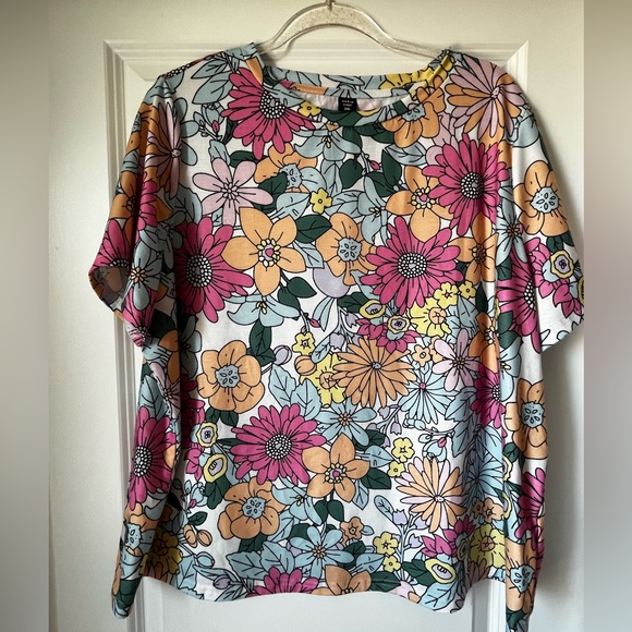 SHEIN Tops - SHEIN Multicolor Floral Short Sleeve Top - Pink, Yellow, Orange, Green